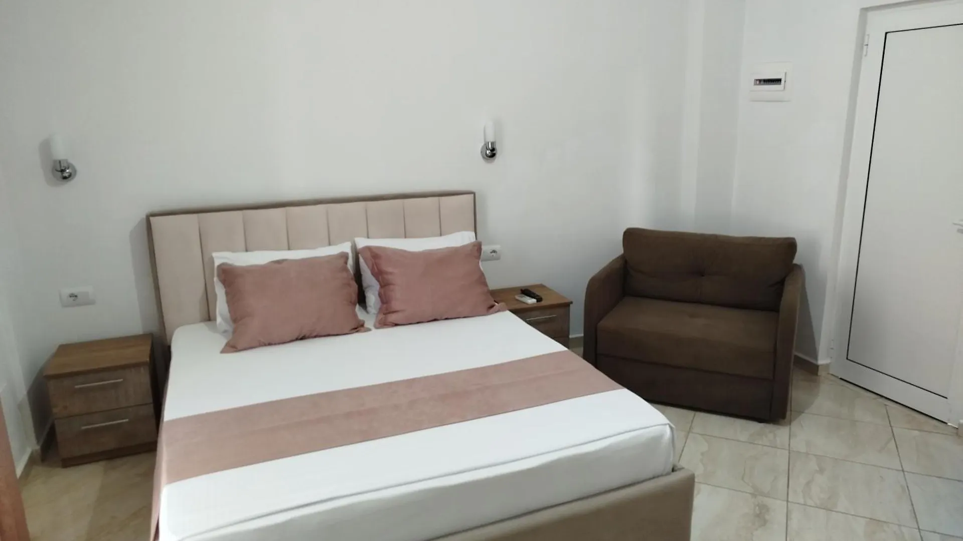 Apartments Tini Ksamil